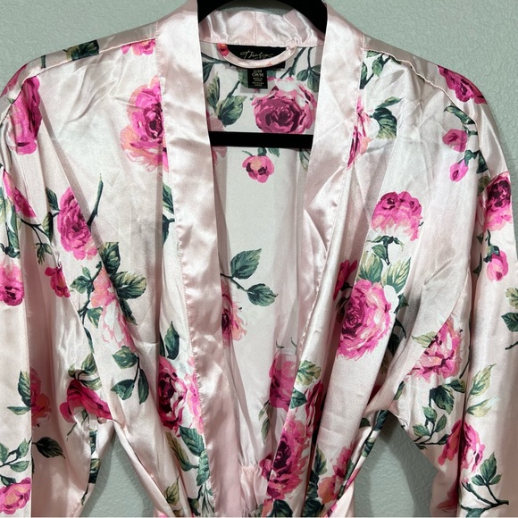 Thalia Sodi Women Pink Floral Satin Robe Kimono Tie Front Size S/M - Picture 2 of 6